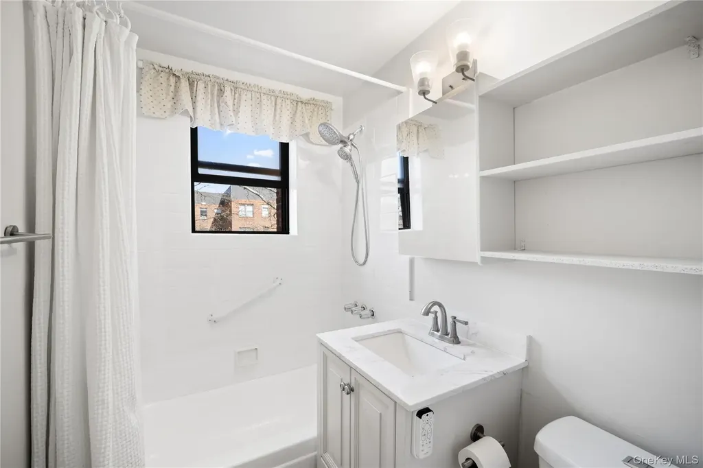 47-22 215th Place Bayside NY 11364