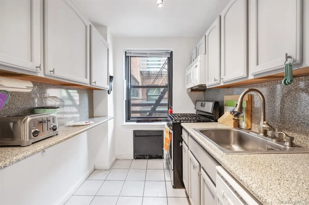 7520 Bell Boulevard Bayside NY 11364