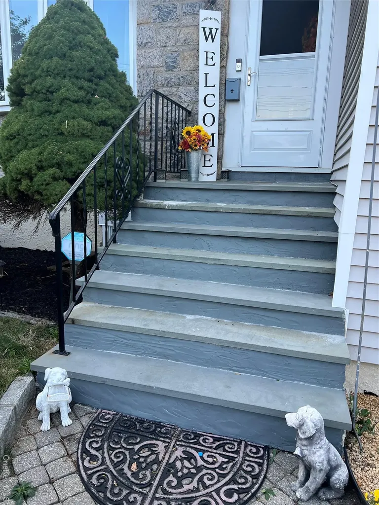 61 Newport Road Yonkers NY 10710