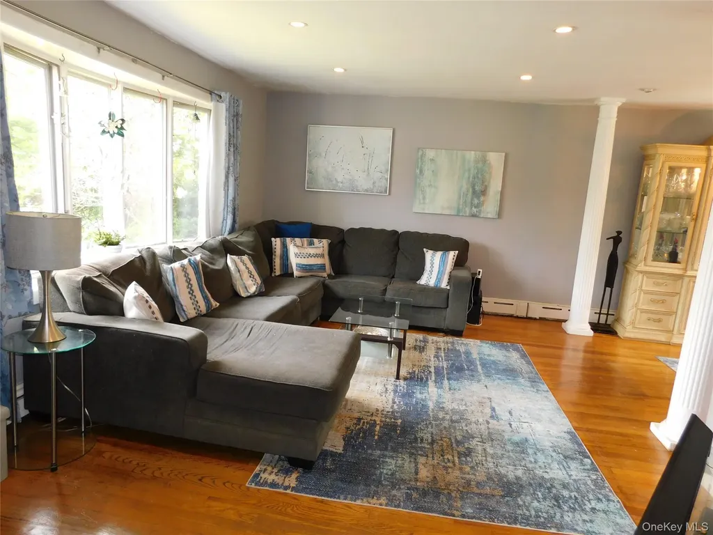 61 Newport Road Yonkers NY 10710