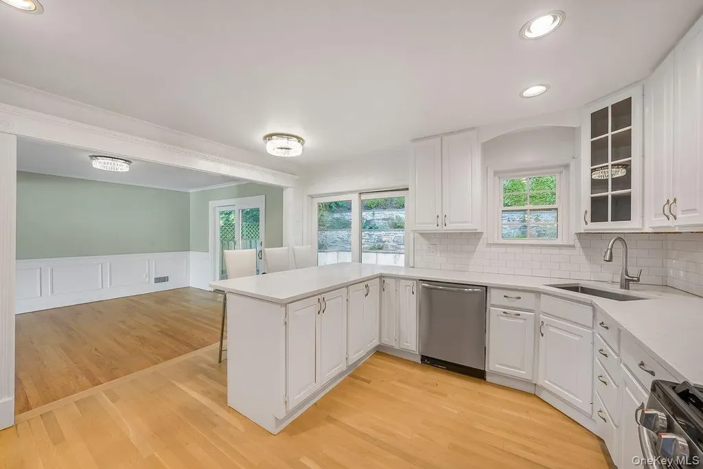 65 Brookdale Drive Yonkers NY 10710