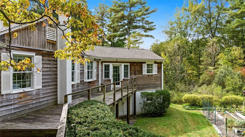 40 Baylis Lane Bedford NY 10506