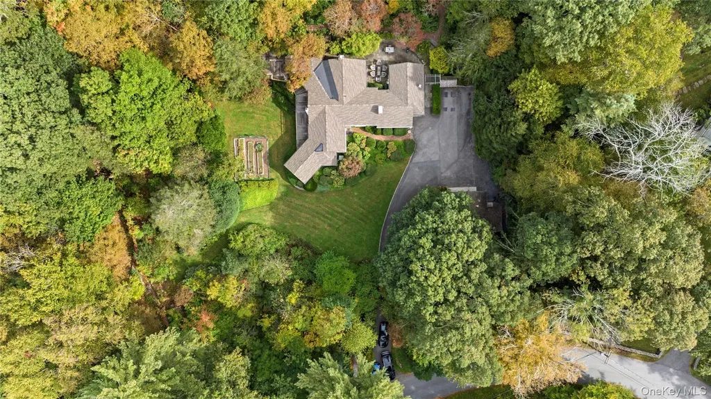 40 Baylis Lane Bedford NY 10506