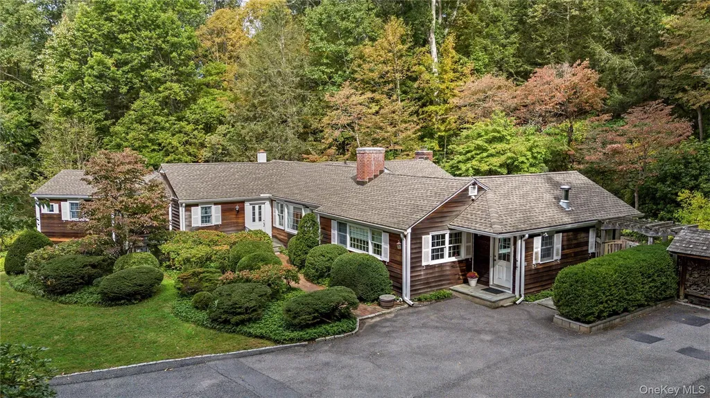 40 Baylis Lane Bedford NY 10506