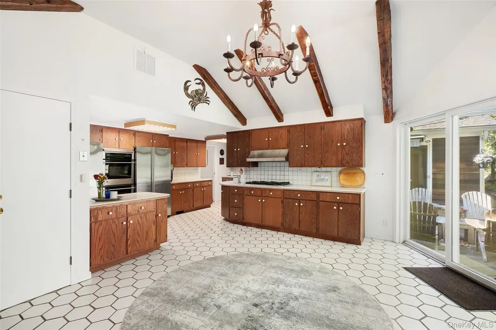 40 Baylis Lane Bedford NY 10506