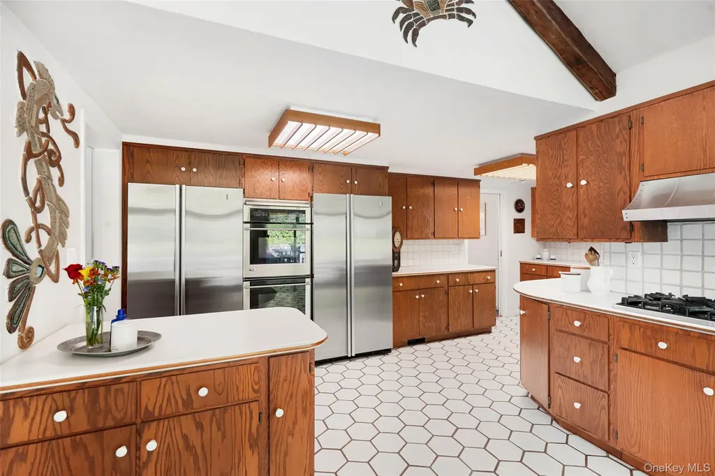 40 Baylis Lane Bedford NY 10506