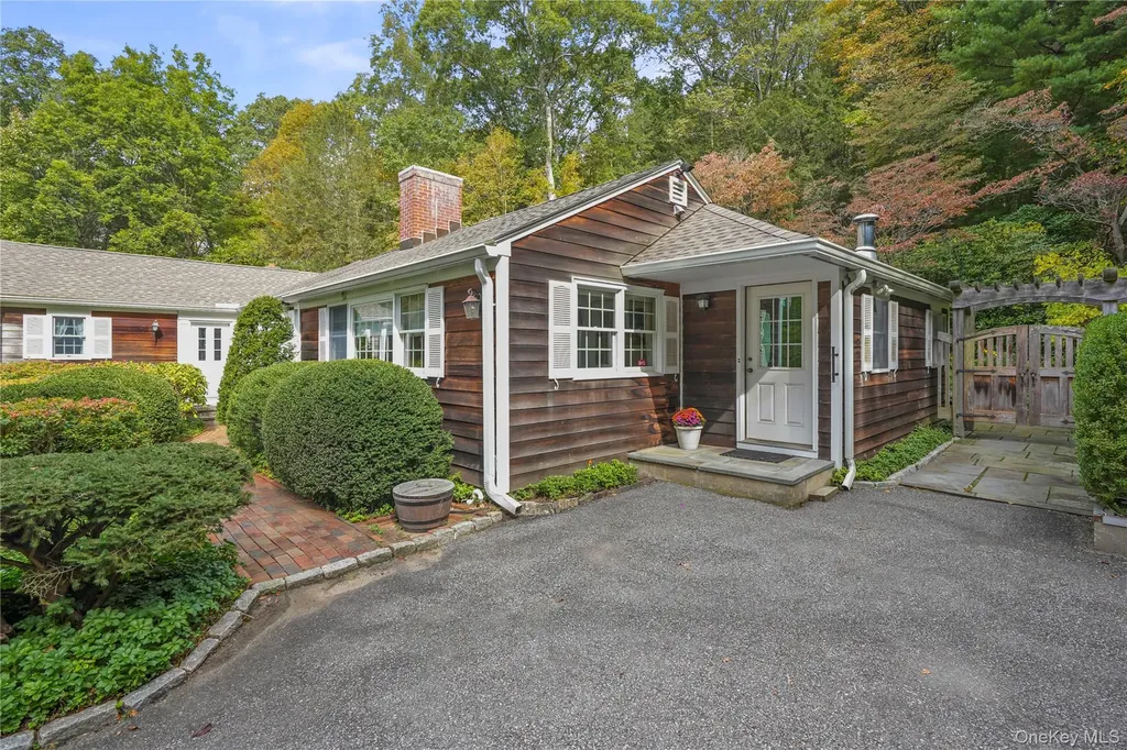 40 Baylis Lane Bedford NY 10506