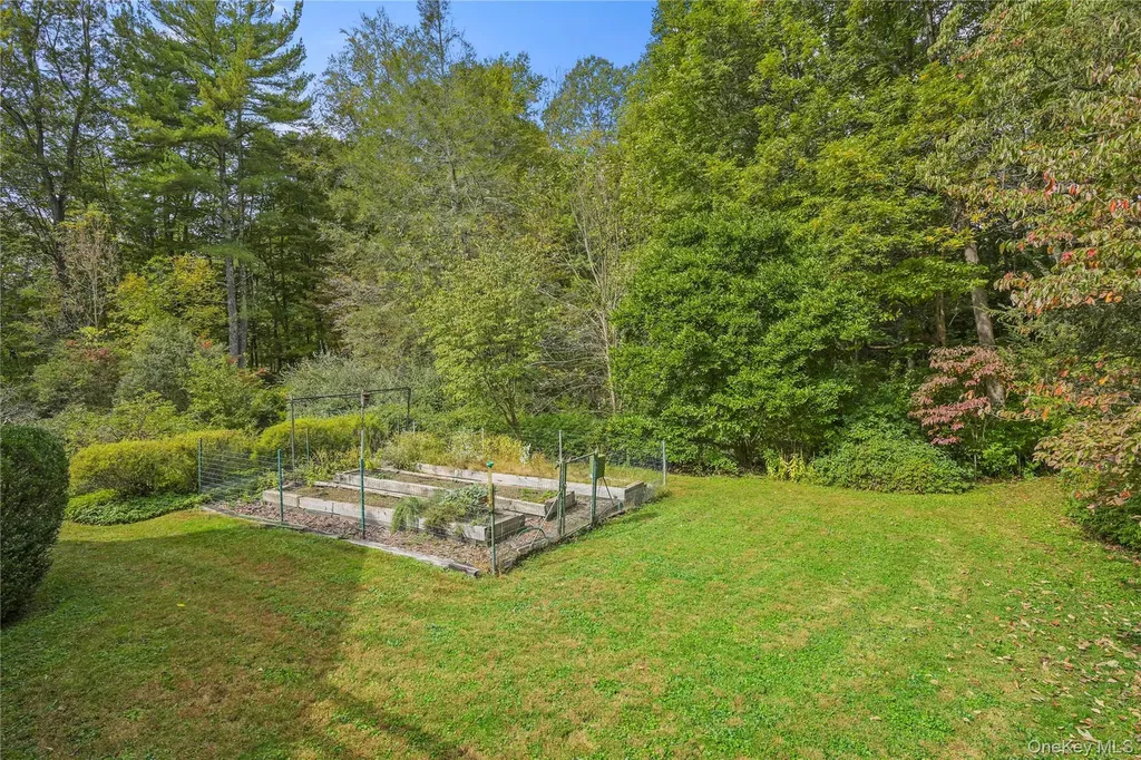 40 Baylis Lane Bedford NY 10506