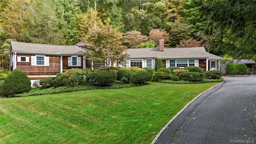 40 Baylis Lane Bedford NY 10506