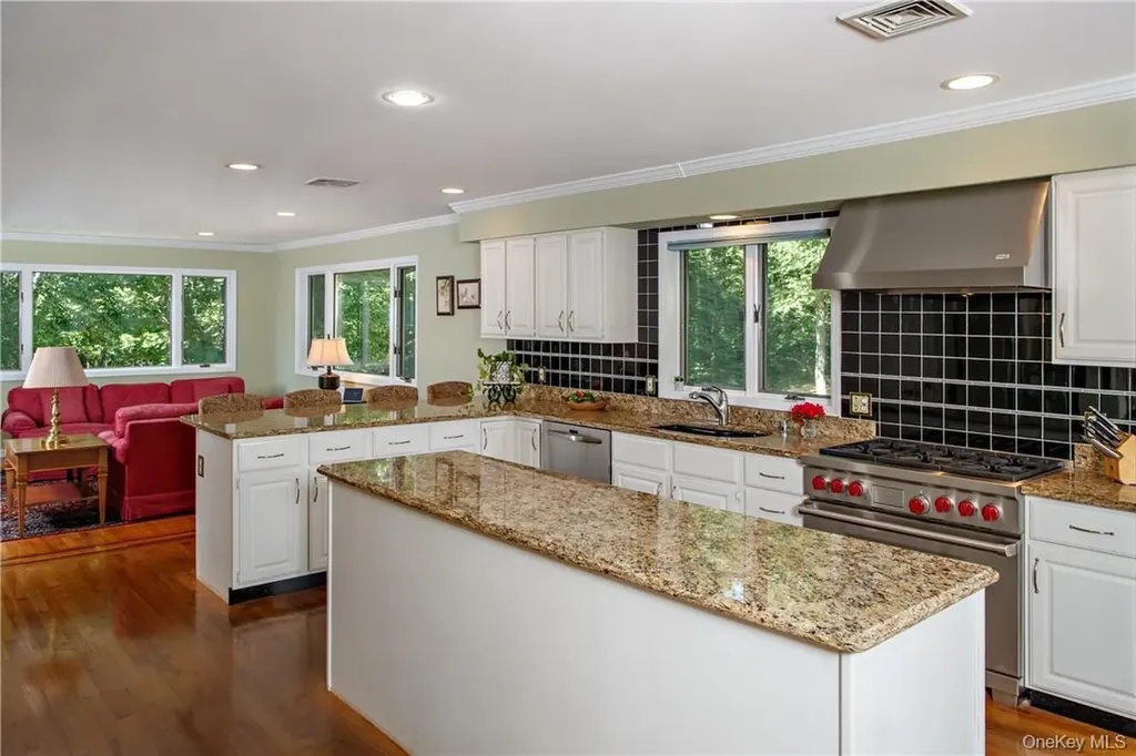 29 Cunningham Lane Pawling NY 12564
