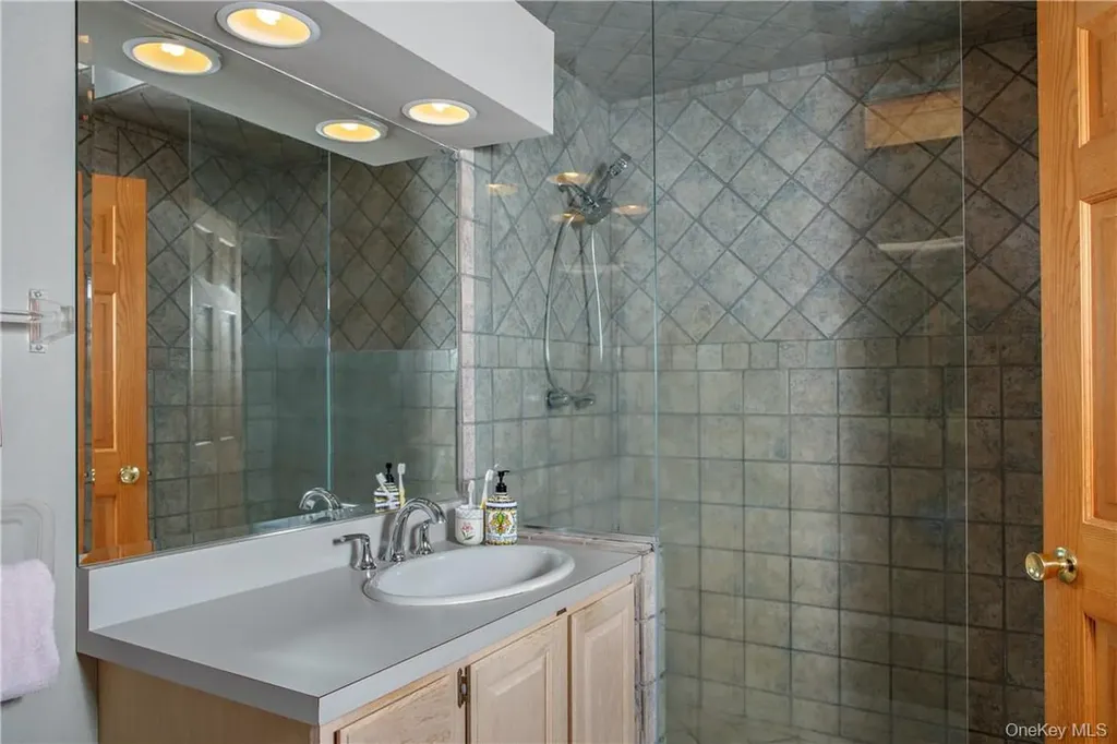 29 Cunningham Lane Pawling NY 12564