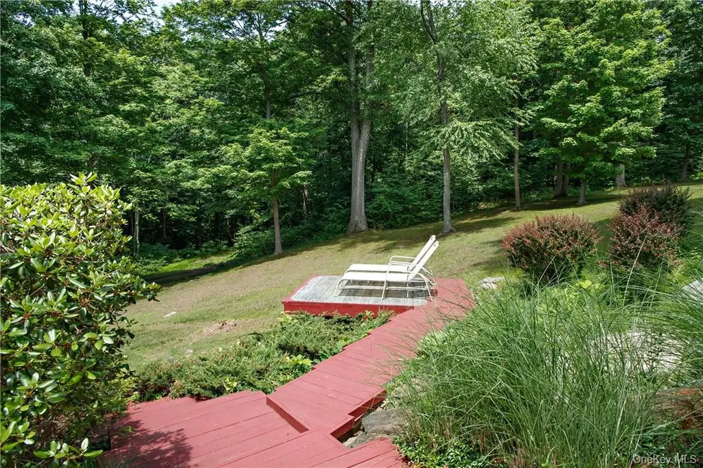 29 Cunningham Lane Pawling NY 12564