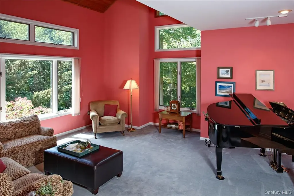 29 Cunningham Lane Pawling NY 12564
