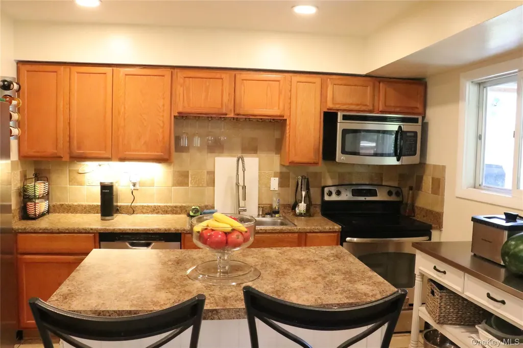 23 Buttermilk Drive Poughkeepsie NY 12601