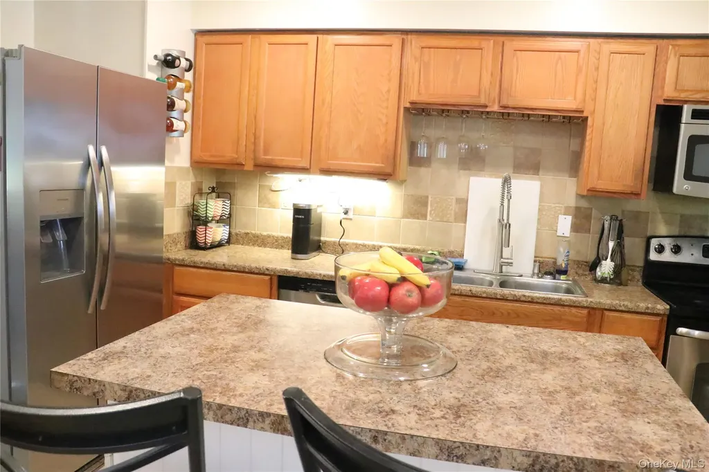 23 Buttermilk Drive Poughkeepsie NY 12601