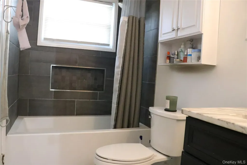 23 Buttermilk Drive Poughkeepsie NY 12601