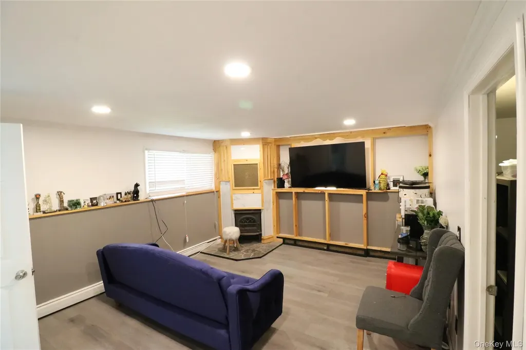 23 Buttermilk Drive Poughkeepsie NY 12601