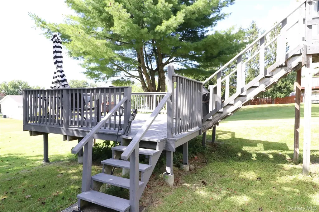 23 Buttermilk Drive Poughkeepsie NY 12601