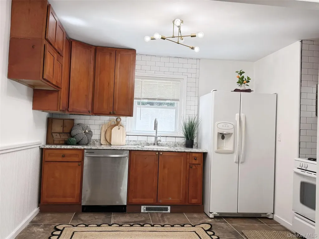 66 Park Road Yulan NY 12792
