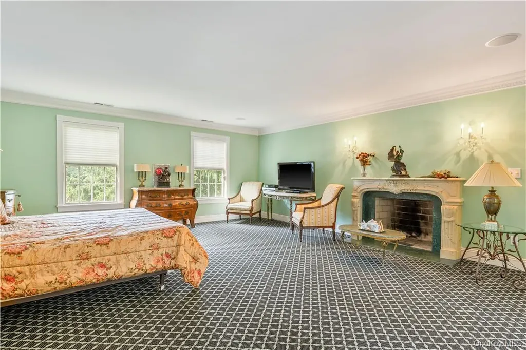 6 Love Lane Harrison NY 10528