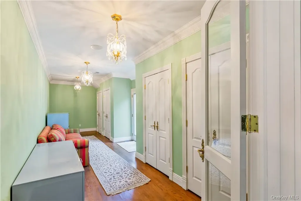 6 Love Lane Harrison NY 10528