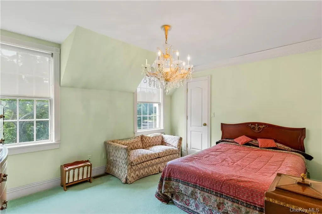 6 Love Lane Harrison NY 10528