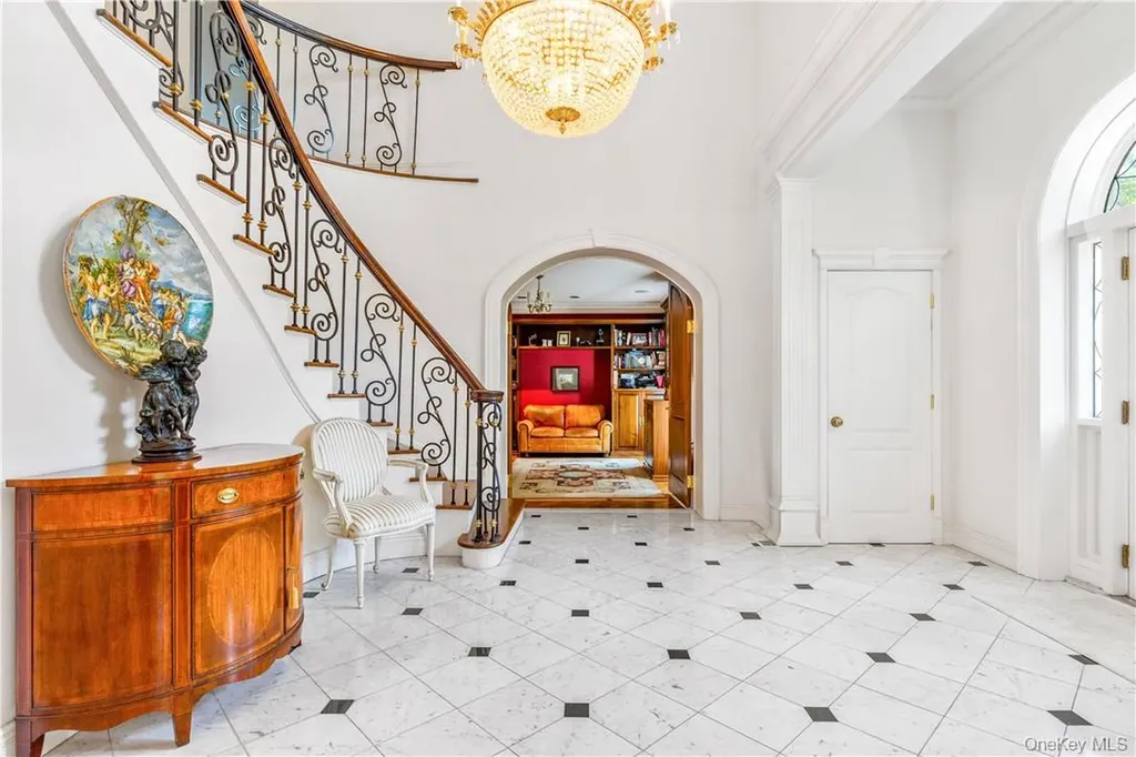6 Love Lane Harrison NY 10528
