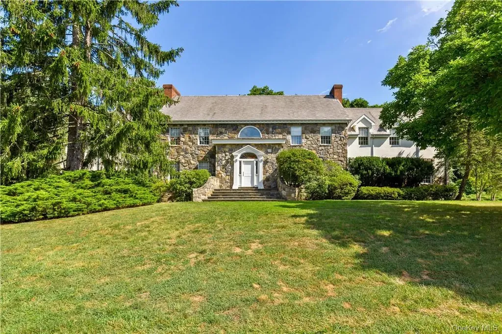 6 Love Lane Harrison NY 10528