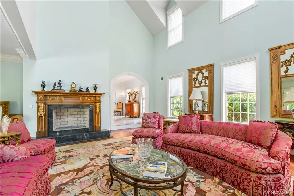 6 Love Lane Harrison NY 10528