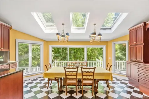 6 Love Lane Harrison NY 10528