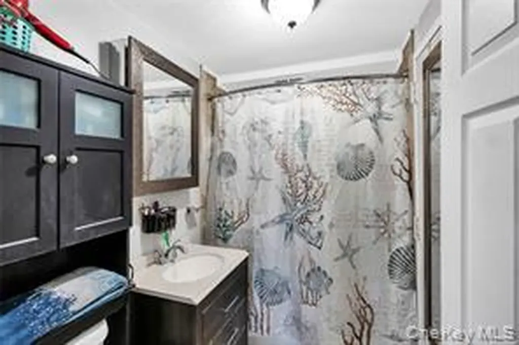 21 Deville Drive Selden NY 11784