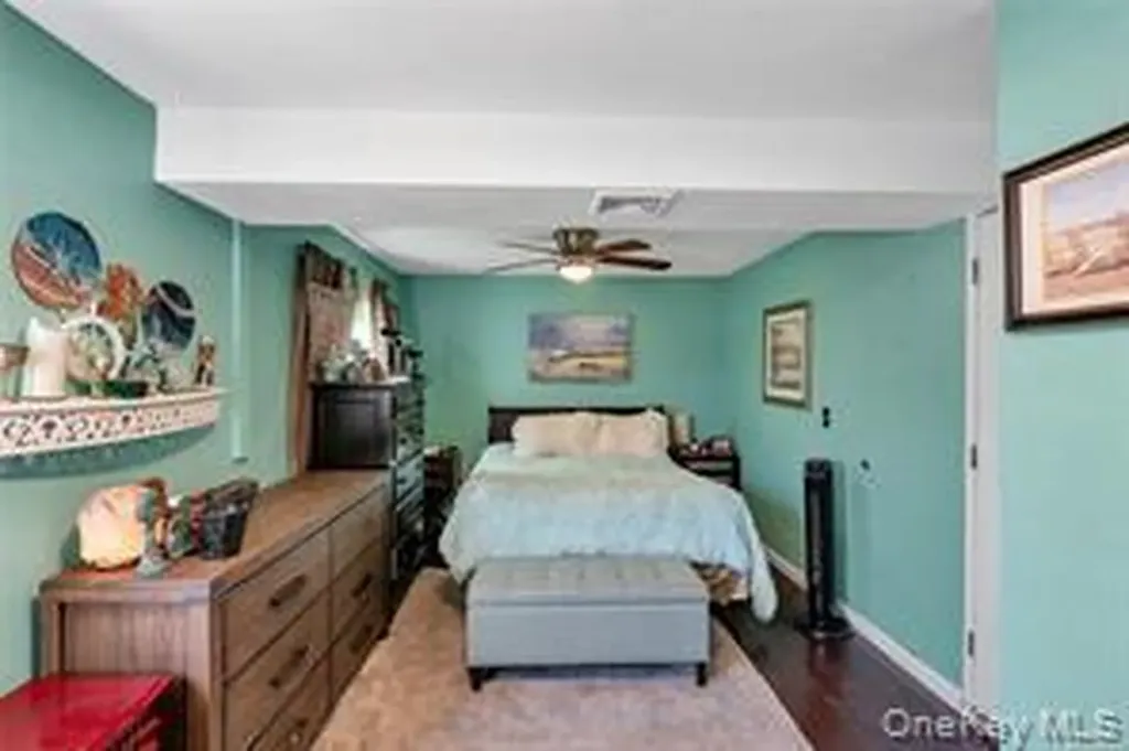 21 Deville Drive Selden NY 11784