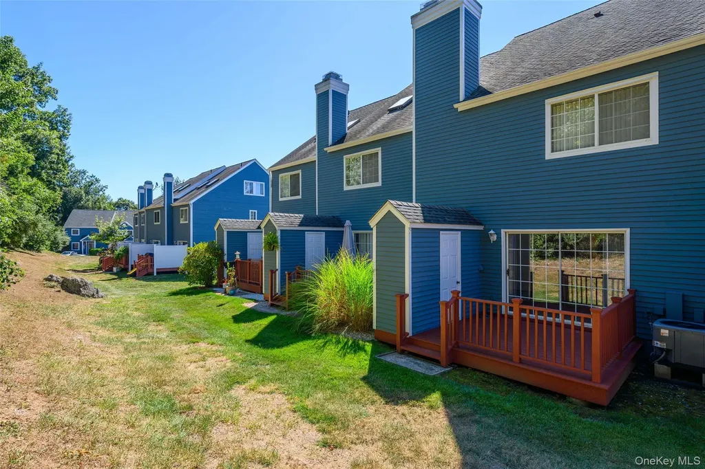1902 Dunhill Drive Brewster NY 10509