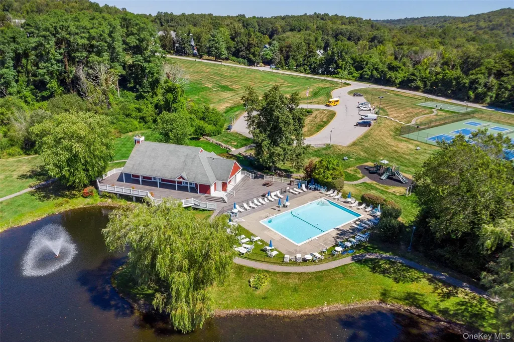 1902 Dunhill Drive Brewster NY 10509
