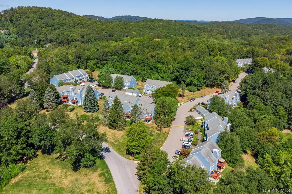 1902 Dunhill Drive Brewster NY 10509