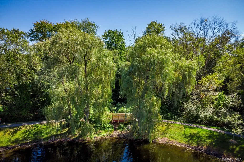1902 Dunhill Drive Brewster NY 10509