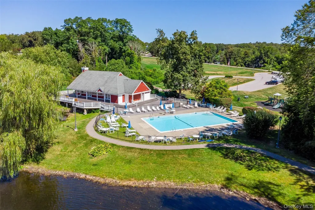 1902 Dunhill Drive Brewster NY 10509