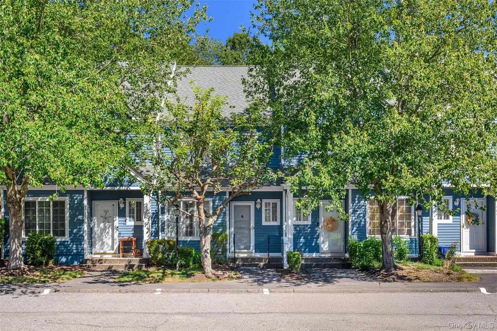 1902 Dunhill Drive Brewster NY 10509