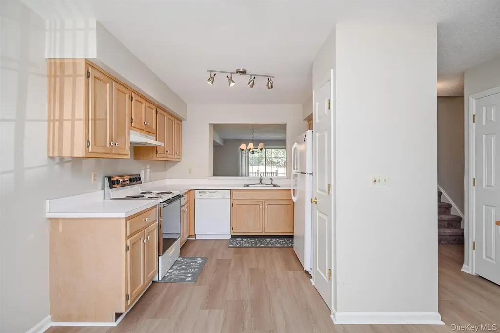 1902 Dunhill Drive Brewster NY 10509