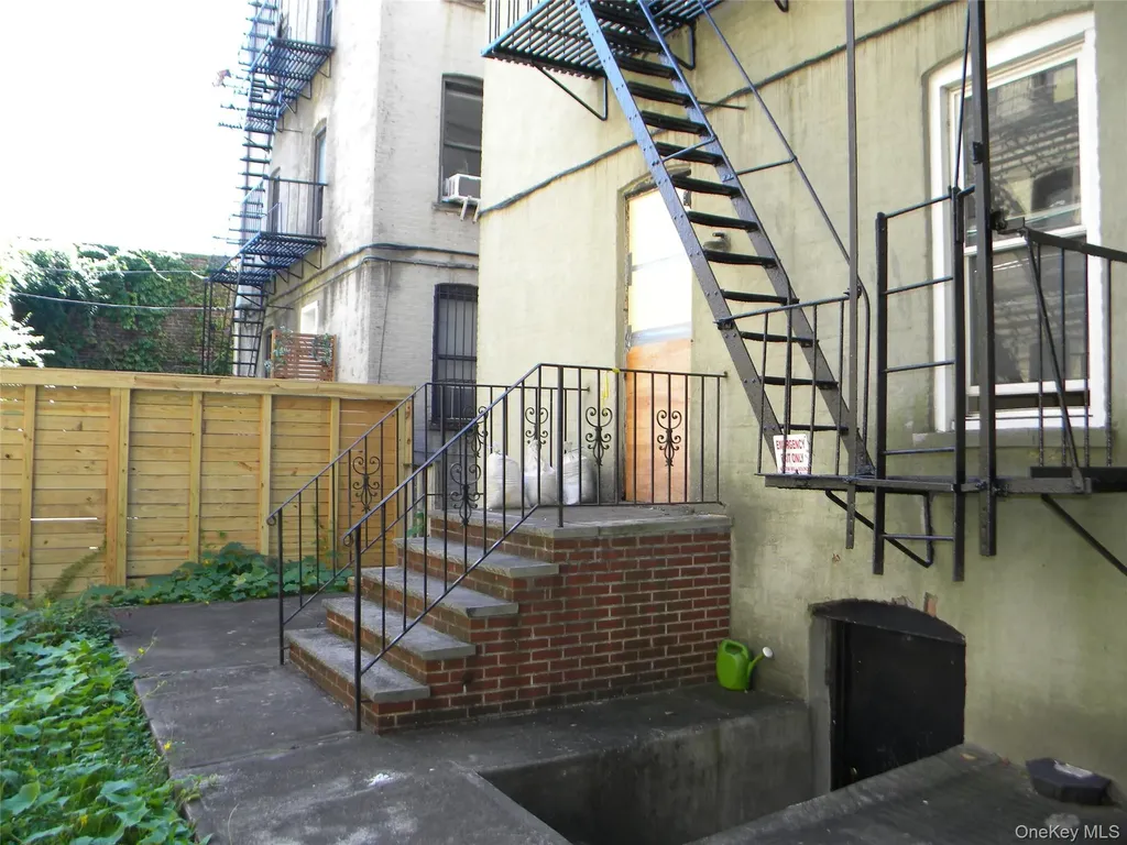 231 Park Place Brooklyn NY 11238