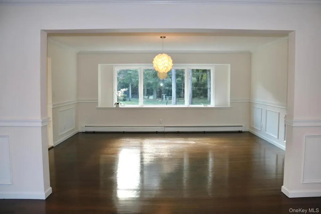 10 Cedarfield Terrace Saint James NY 11780