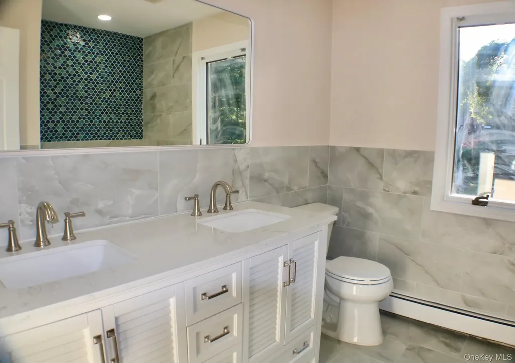 10 Cedarfield Terrace Saint James NY 11780