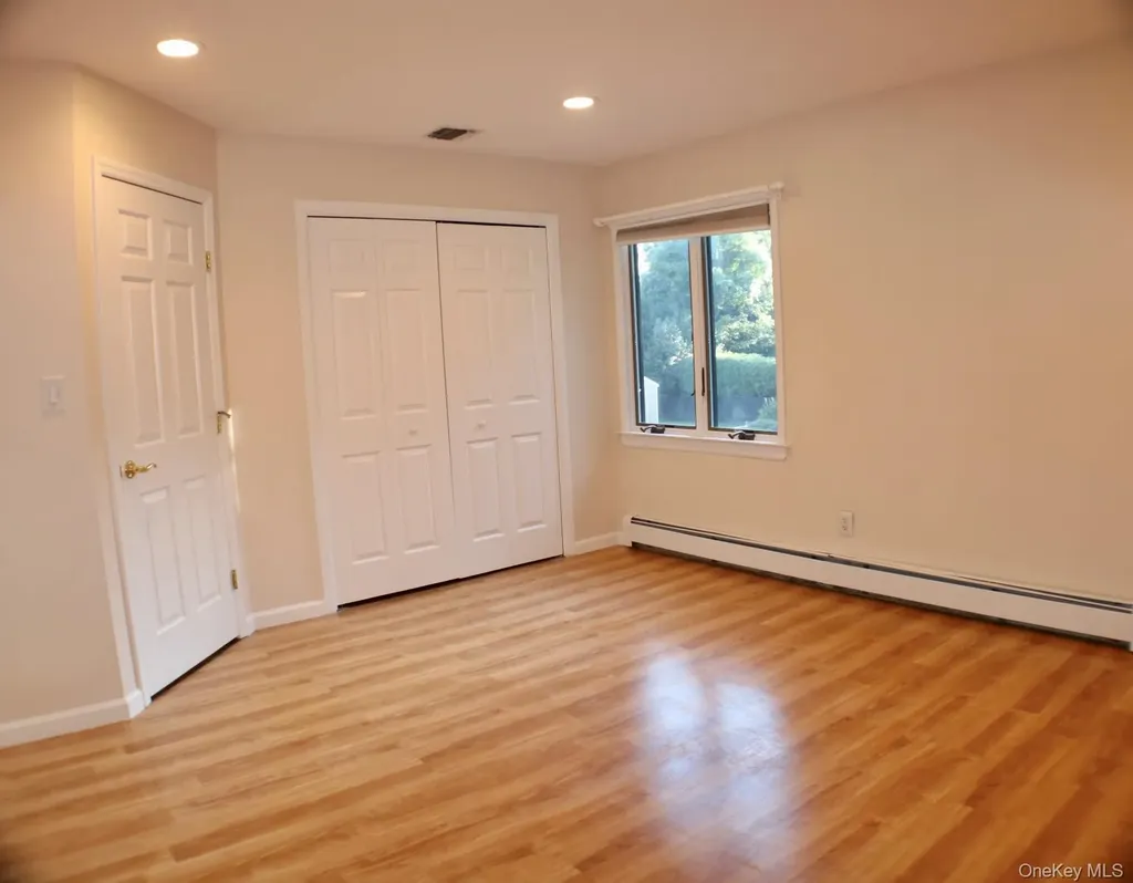 10 Cedarfield Terrace Saint James NY 11780