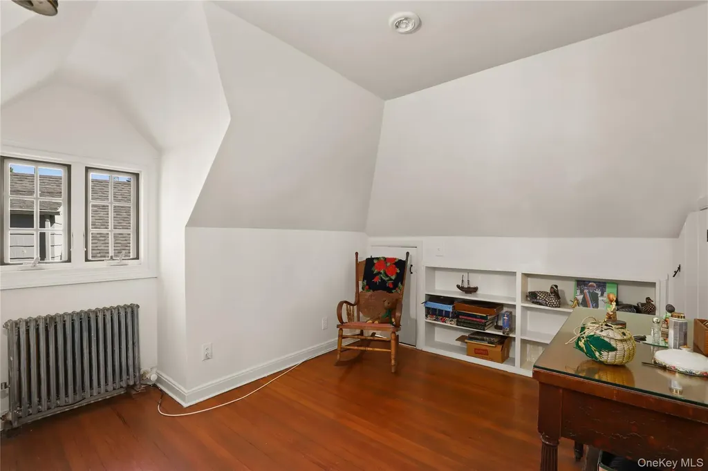 11 Aka 15 Bobolink Road Yonkers NY 10701