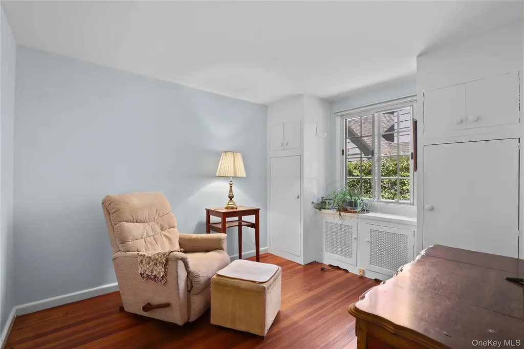 11 Aka 15 Bobolink Road Yonkers NY 10701