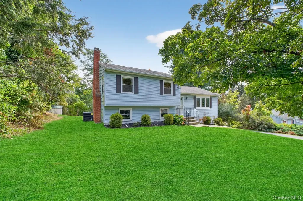 43 Mandalay Drive Poughkeepsie NY 12603