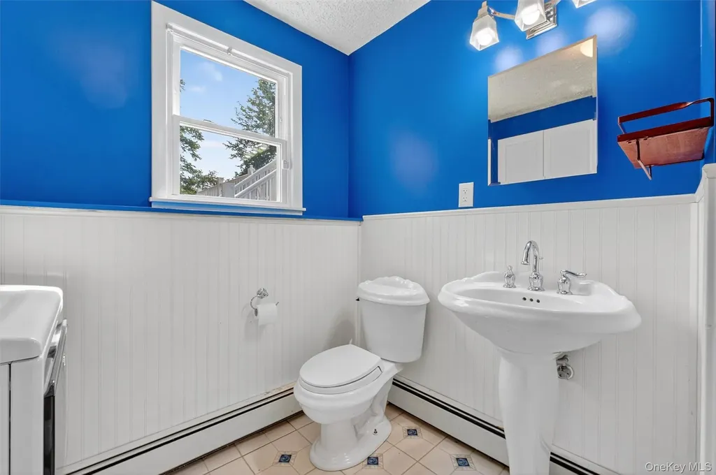 43 Mandalay Drive Poughkeepsie NY 12603