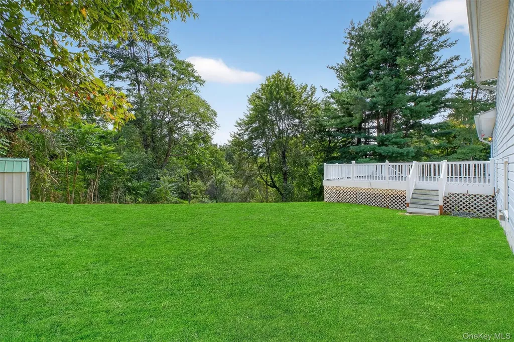 43 Mandalay Drive Poughkeepsie NY 12603