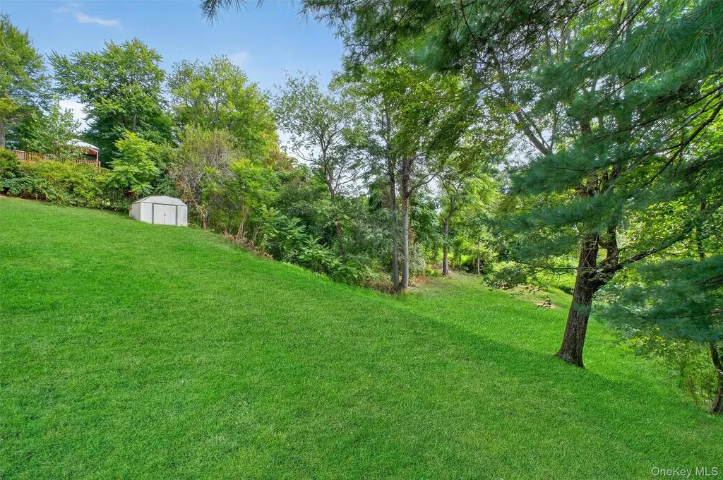 43 Mandalay Drive Poughkeepsie NY 12603
