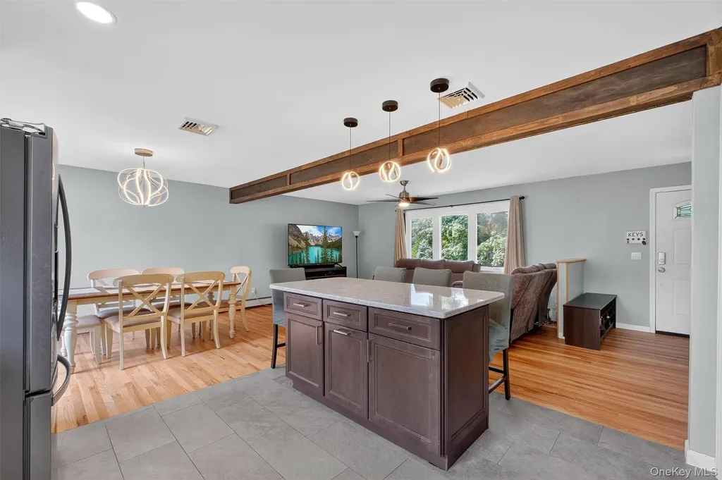 43 Mandalay Drive Poughkeepsie NY 12603